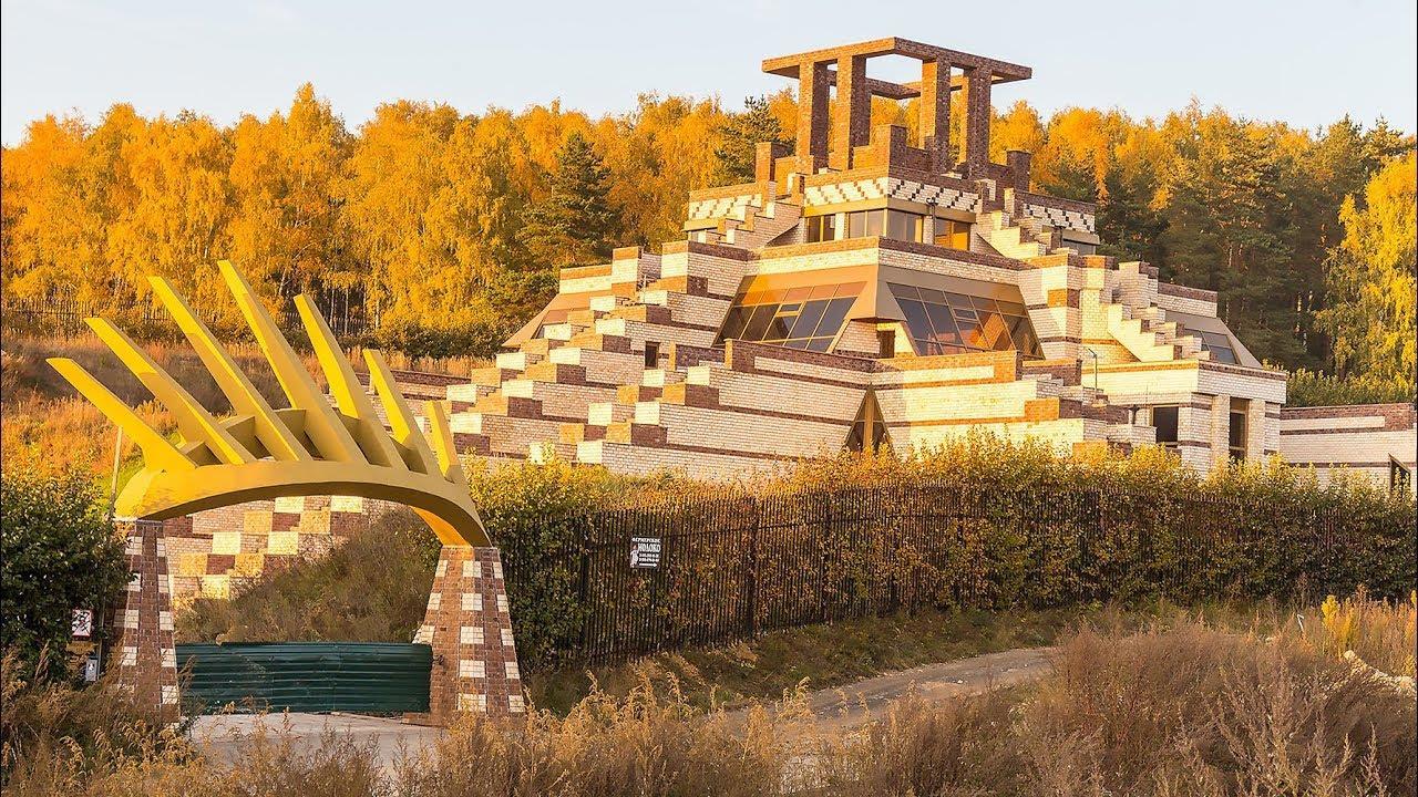 Домодедовская пирамида зиккурат. Пирамида в домодедово в никитском. Таинственная пирамида в домодедово. Пирамида в домодедово в никитском. Домодедовская пирамида фото.